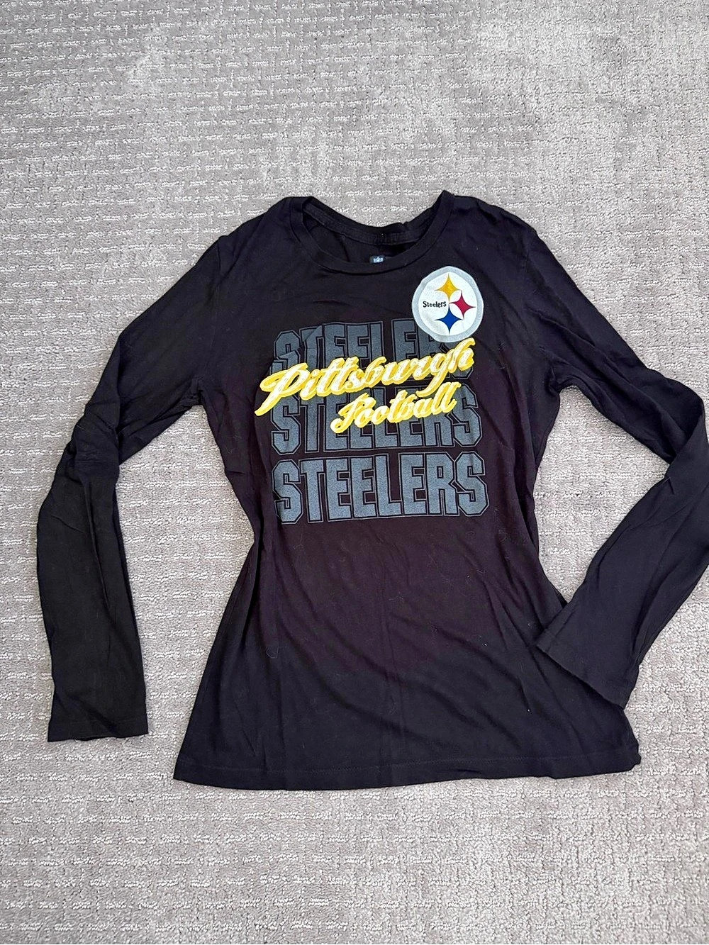 NFL Team Apparel Pittsburgh Steelers Long Sleeve Tee in Black Size Medium